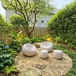 Isola Oasis - Loft With Garden & Free Private Garage * ميلان
