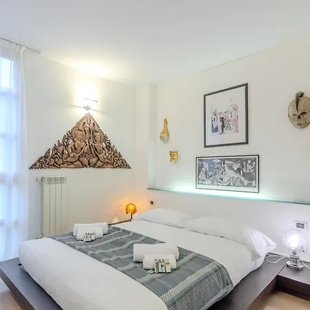 Isola Oasis - Loft With Garden & Free Private Garage شقة