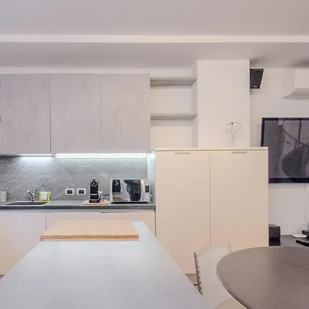 Appartement Isola Oasis - Loft With Garden & Free Private Garage *