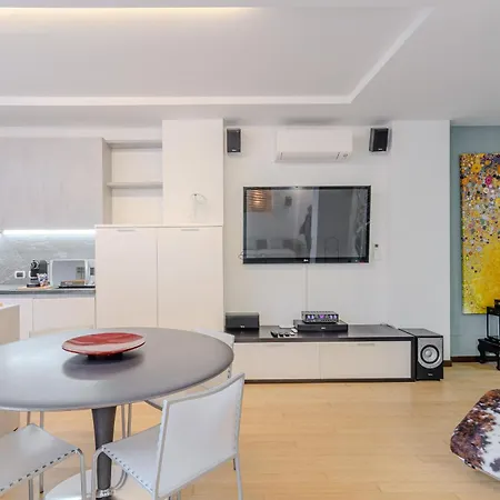 Appartement Isola Oasis - Loft With Garden & Free Private Garage Milan